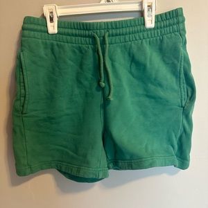 Aritzia shorts size S